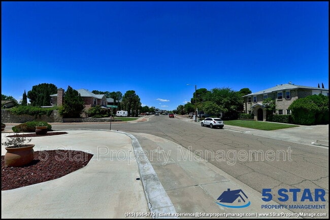 Building Photo - 11620 Laura Marie Dr