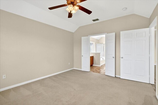 Building Photo - 6018 Tapestry Dr