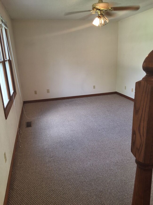 Building Photo - 4816 Pershing Ave