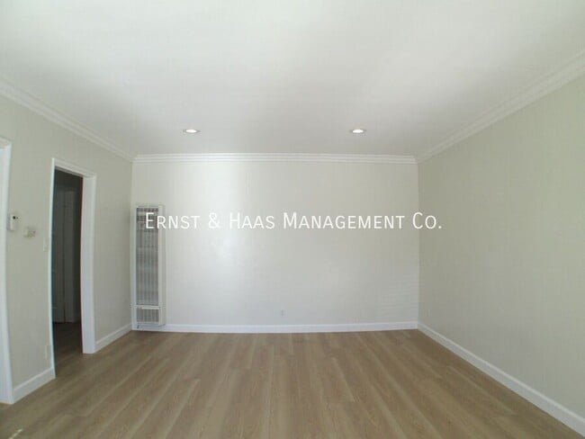 Building Photo - 5119 Elm Ave