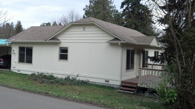 Building Photo - North Kitsap Home