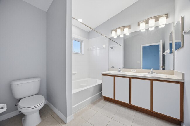 Building Photo - 6407 Barksdale Way