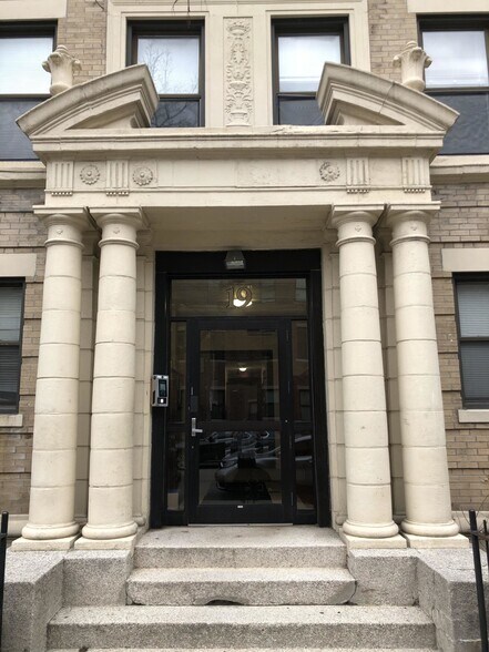 Building Photo - 29 Peterborough St