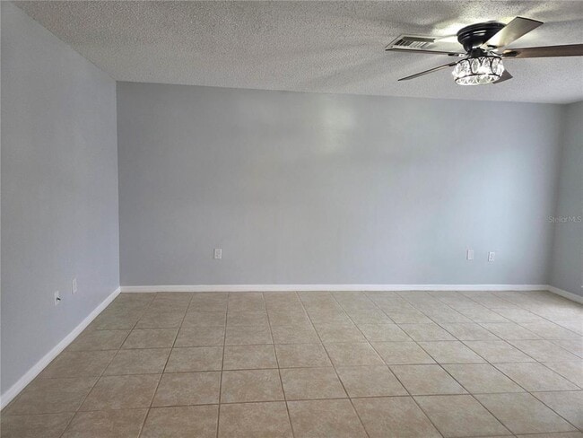 Building Photo - 743 E Alfred St