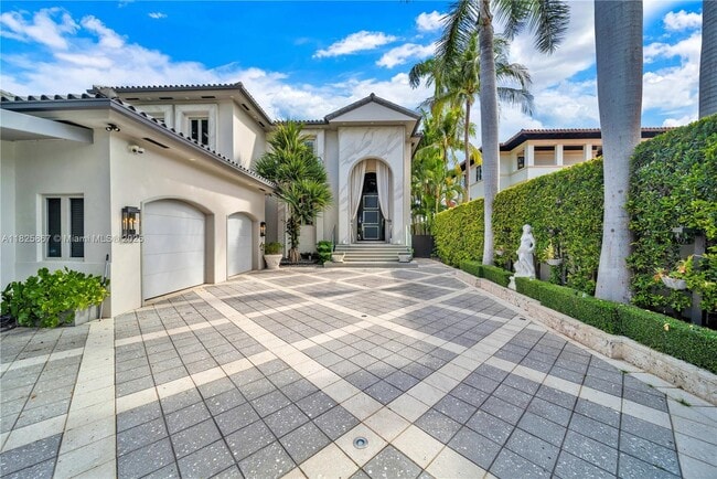 Building Photo - 176 S Hibiscus Dr