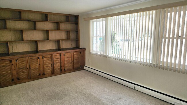 Building Photo - 1 Elvira Ct