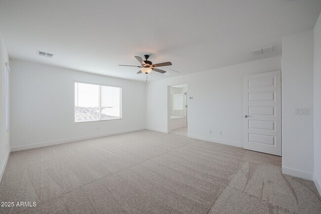 Building Photo - 14819 W Cottontail Ln