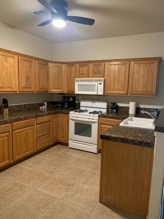 Building Photo - Community Beach and Boat Launch