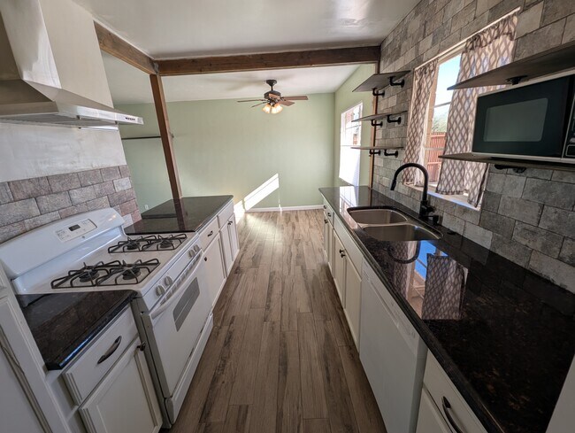 Building Photo - The Five Zero Three Four