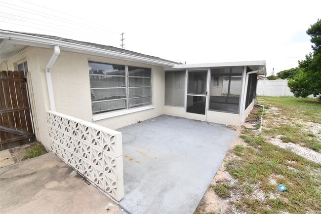 Building Photo - 7830 Jasmine Blvd