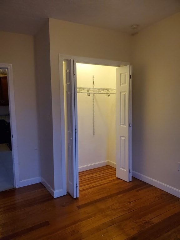 Building Photo - 293 School St