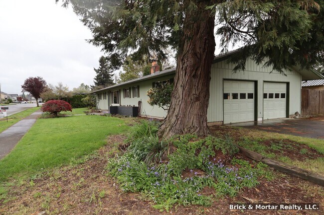 Building Photo - 3-Bedroom 1.5-Bathroom house in Stayton, OR