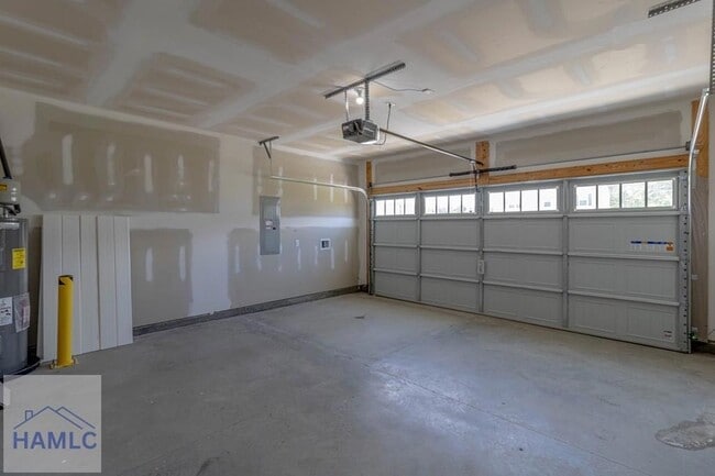 Building Photo - 147 Enclave Wy
