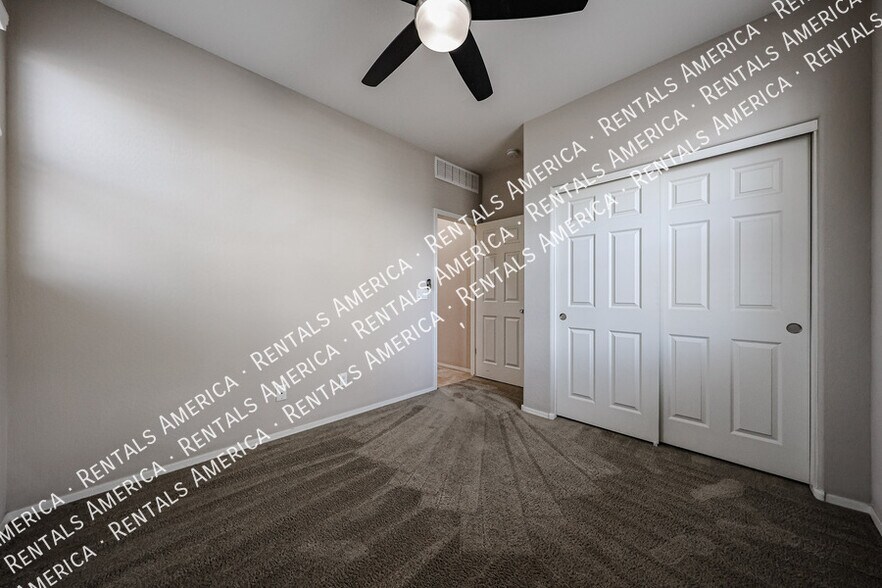 Building Photo - 270 N Scott Dr