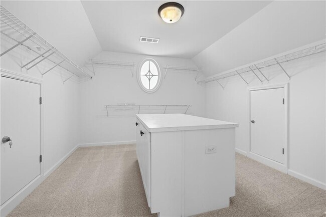 Building Photo - 1475 Boomer Cir