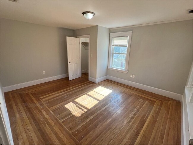 Building Photo - 63 Jastram St