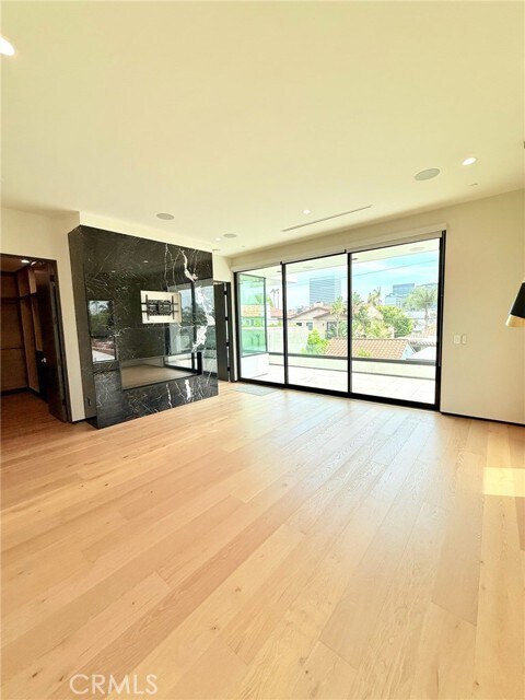 Building Photo - 6430 Drexel Ave