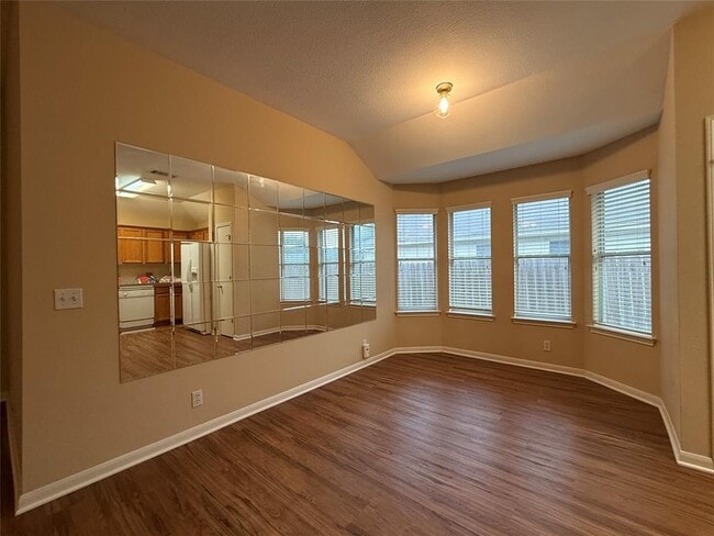 Building Photo - 25 Azalea Dr