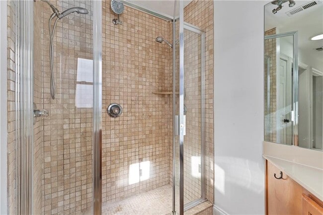 Building Photo - 224 Lampkin St NE