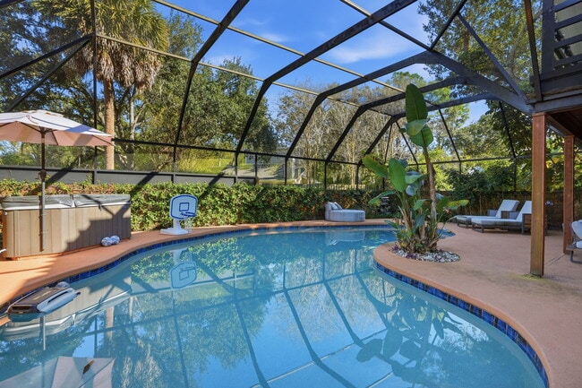 Building Photo - 13609 Heritage Way