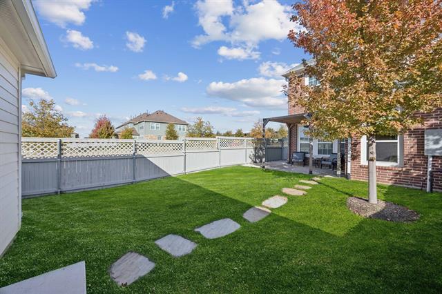 Building Photo - 1000 Redbrick Ln