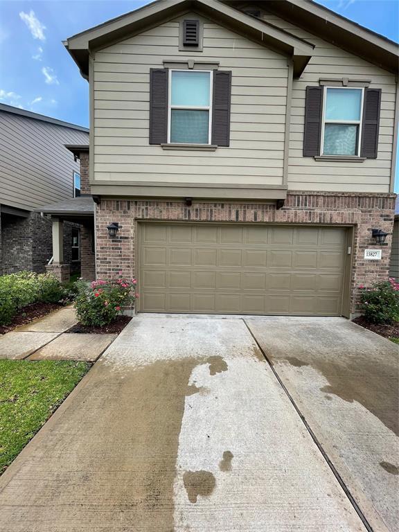 Building Photo - 15827 Copper Oak Ln