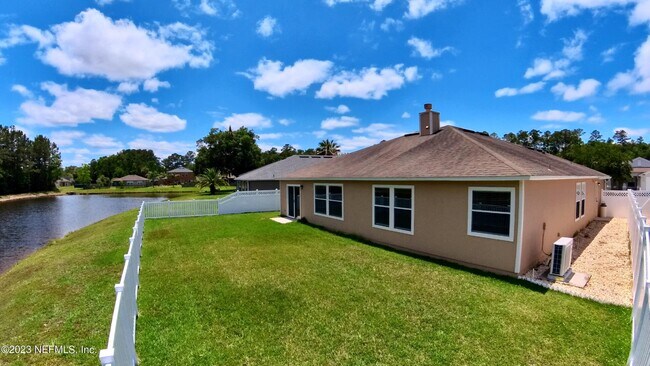 Building Photo - 2735 Woodsdale Dr