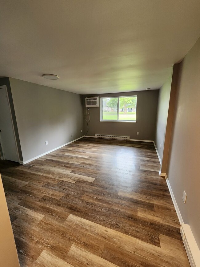 Interior Photo - Robert Drive Apartments