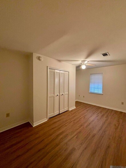 Building Photo - 5416 Heatherstone Dr