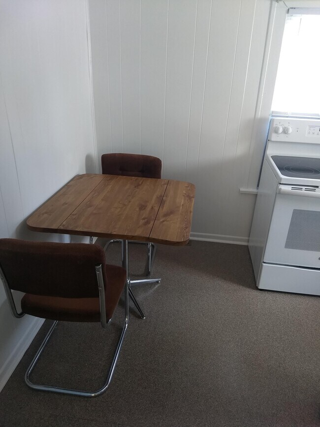 Building Photo - 3452 Sheridan Rd