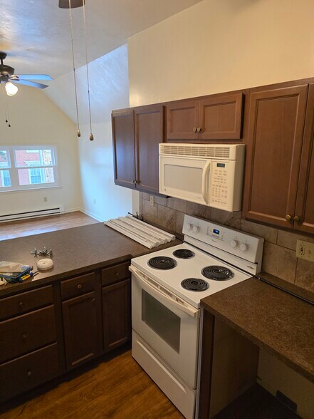 Primary Photo - 119 Broadway