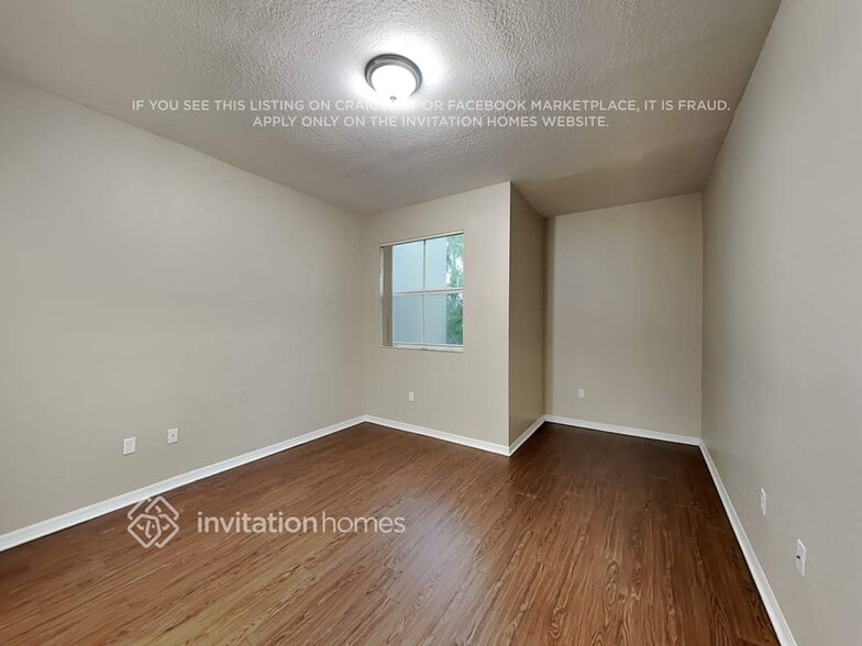 Building Photo - 4025 SW 149th Ct