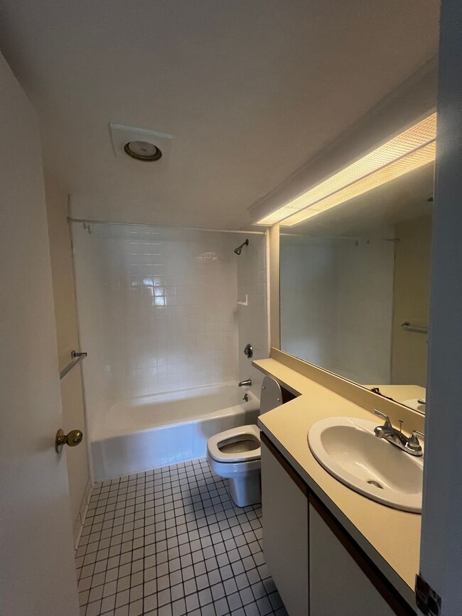 Building Photo - Renovated Allston 2 Bed/2 Bath Condo on Brainerd Rd.  Garage Parking Inc, Pool.  Available June 1st