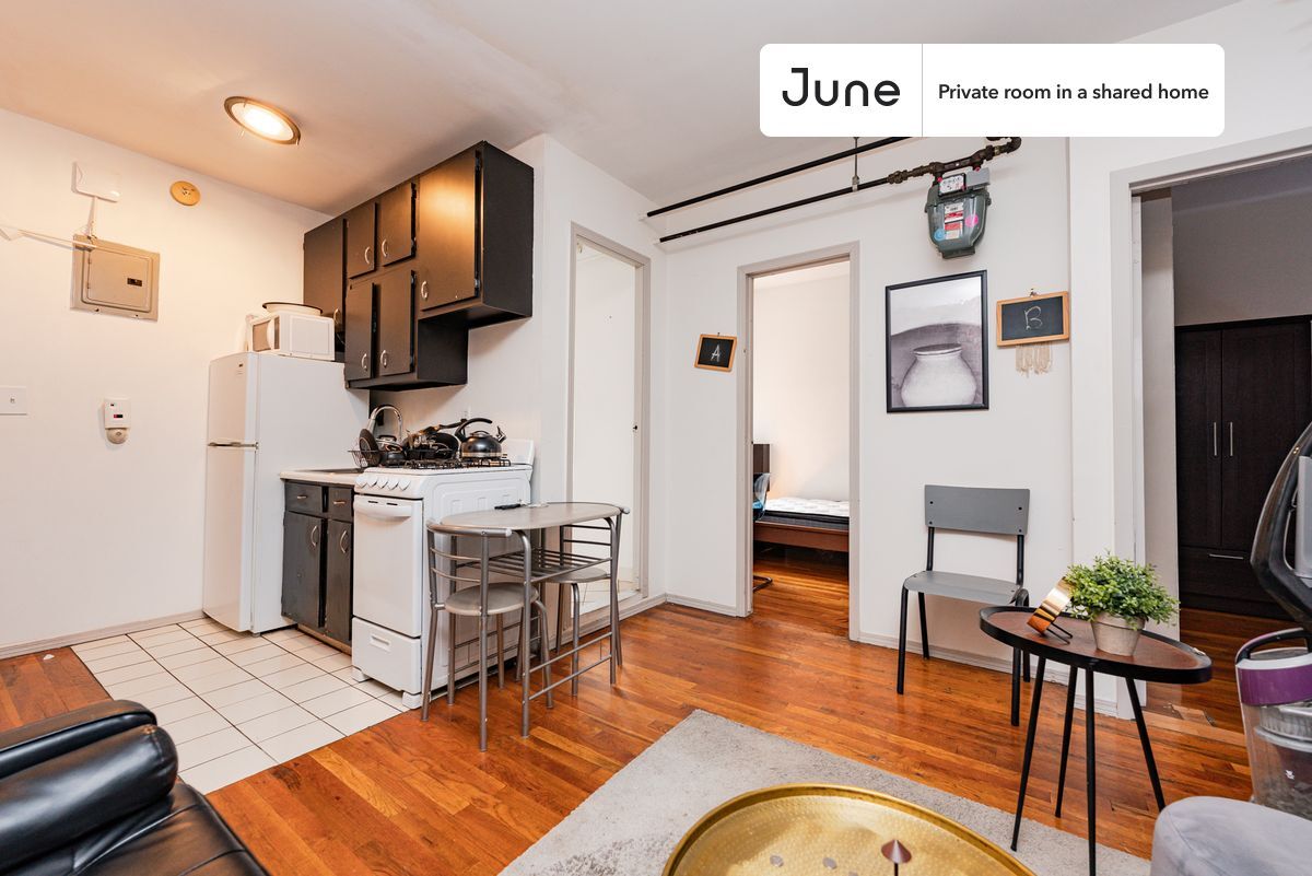 Building Photo - Room in Shared 3 bed/1 bath home