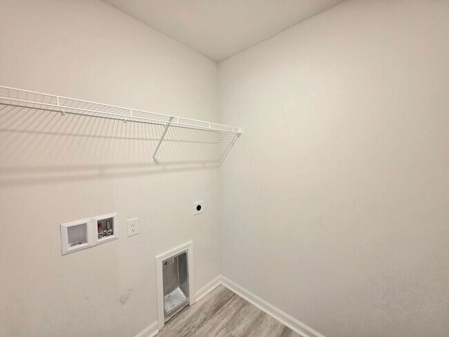 Building Photo - 8617 Tarsus Dr