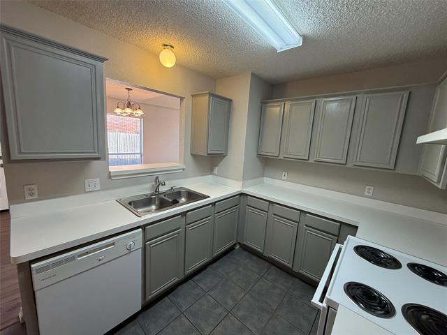 Building Photo - 8175 Waterside Trail