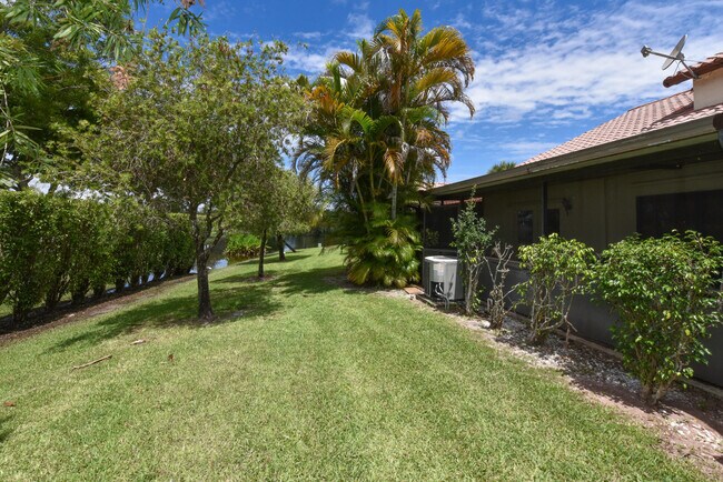 Building Photo - 10298 Hidden Springs Ct