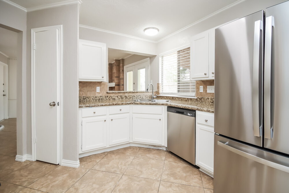 Building Photo - 1715 Windy Knoll Dr