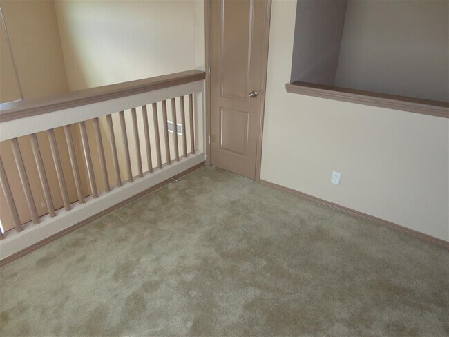 Building Photo - Impeccable Two Story Eastside Home With Re...