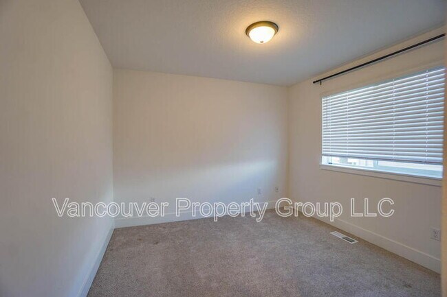 Building Photo - 8704 N 2nd Loop