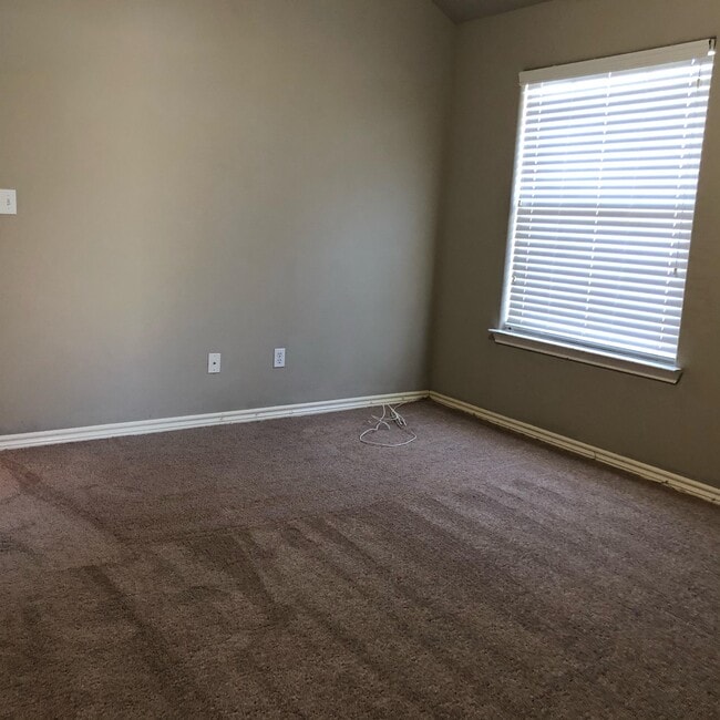 Building Photo - 2309 Blue Star Dr