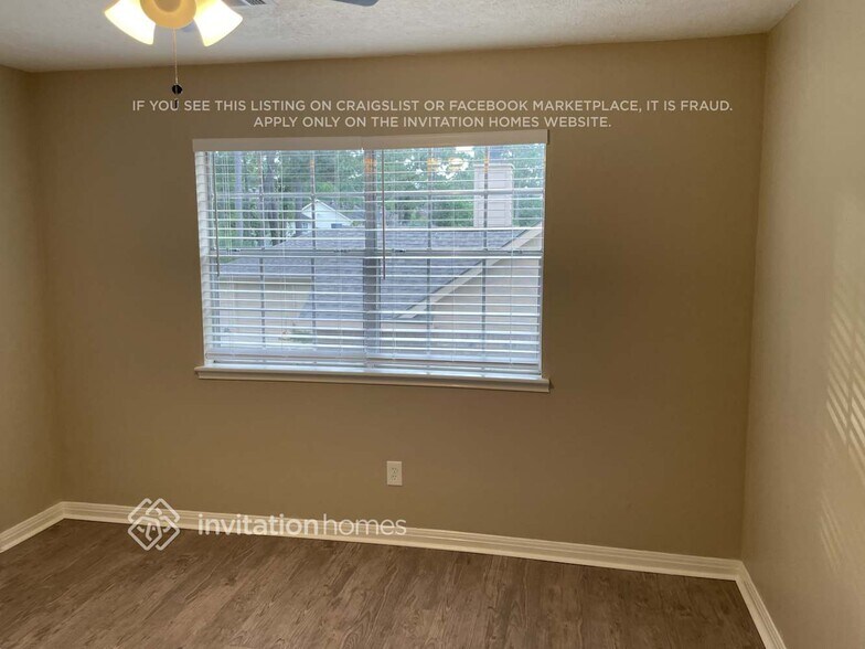 Building Photo - 16923 Windrow Dr