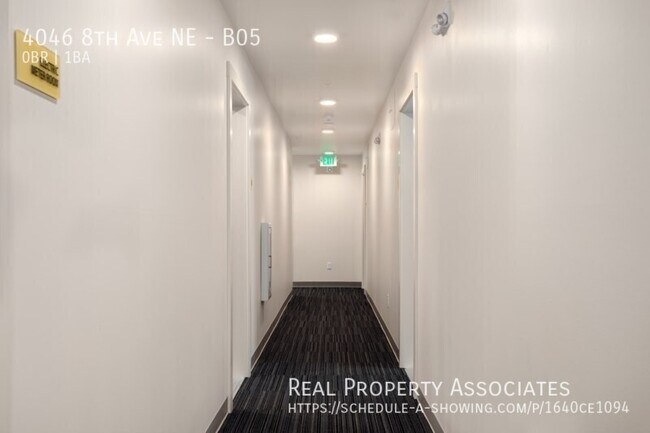 Building Photo - 4046 8th Ave NE