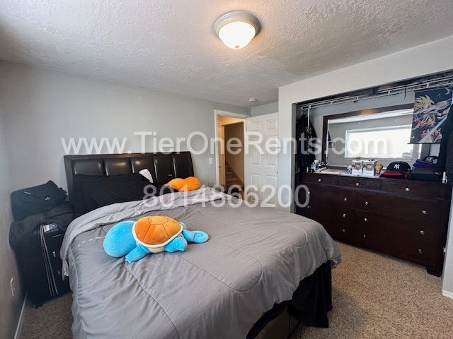 Building Photo - This property offers a NO DEPOSIT option available for qualified renters!