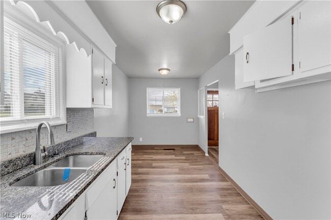 Building Photo - 17401 Wayne Dr