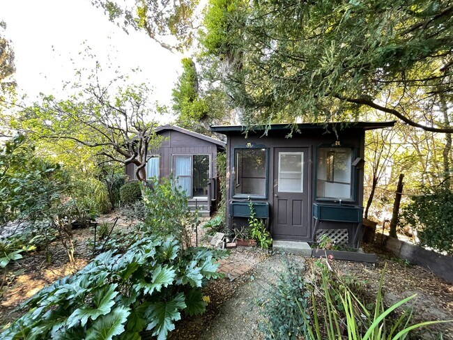 Building Photo - Beautiful Novato Home – 3BR/2BA, 2-Car Garage, Ample Storage & Quiet Street