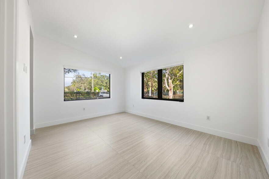 Building Photo - 8800 SW 118th St