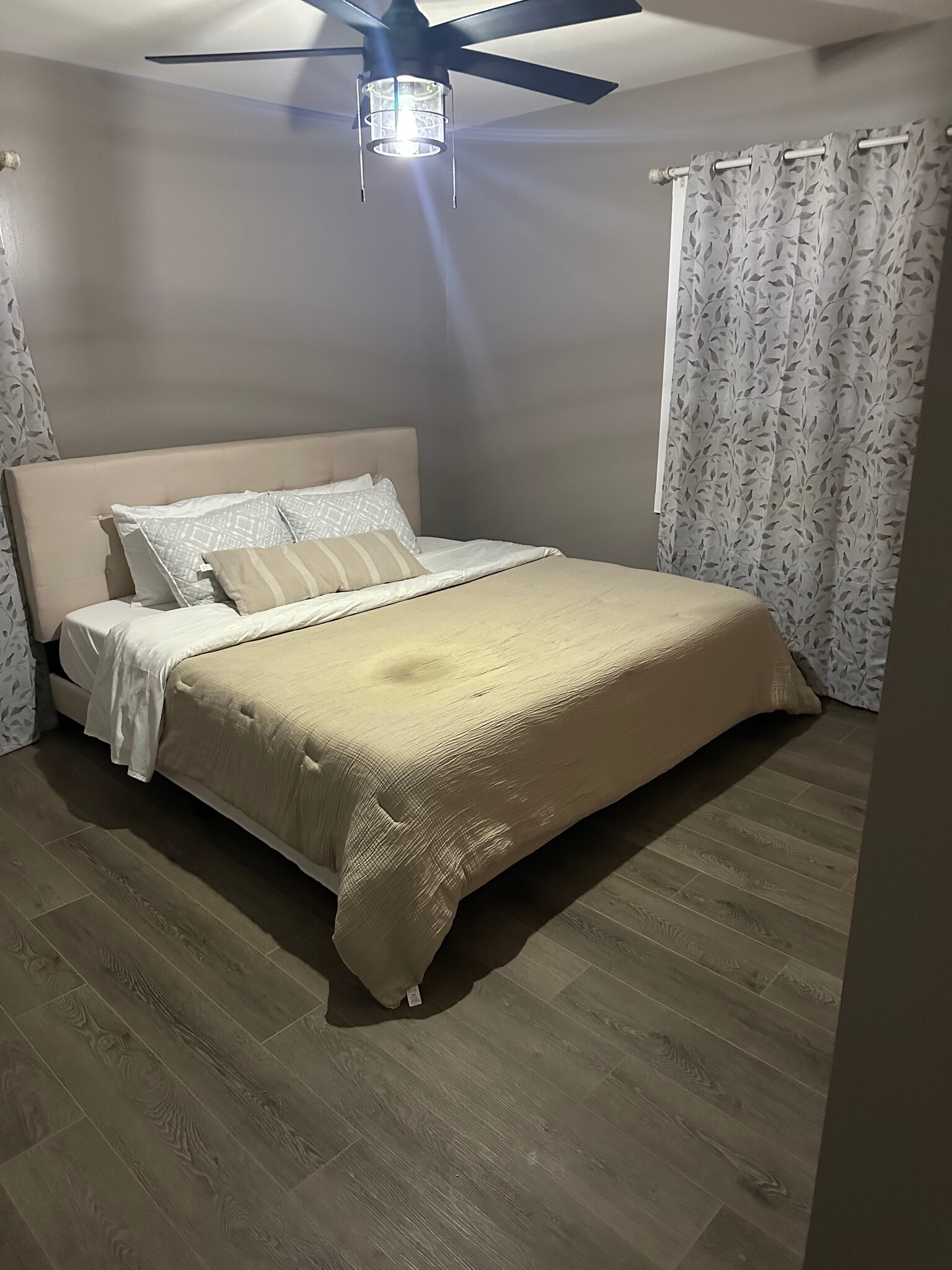 2nd bedroom - 6178 Graceland Cir