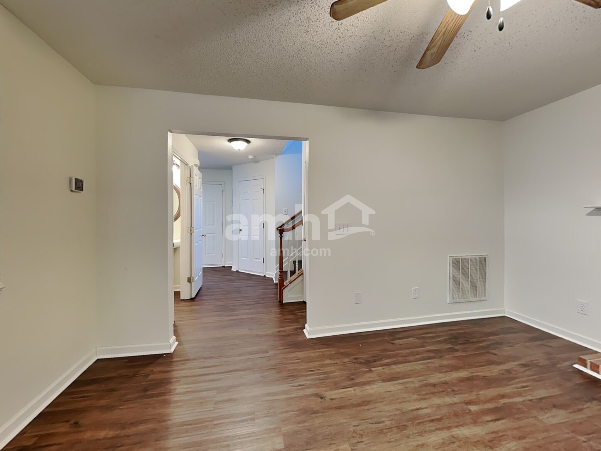 Building Photo - 316 Windsong Dr
