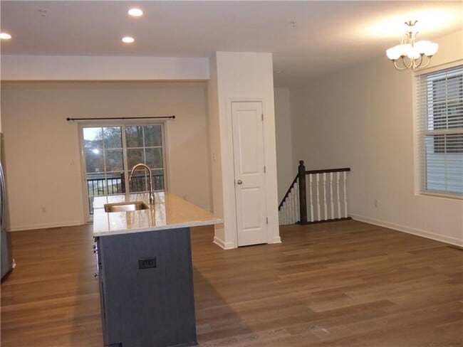 Building Photo - 307 Thurgood Dr